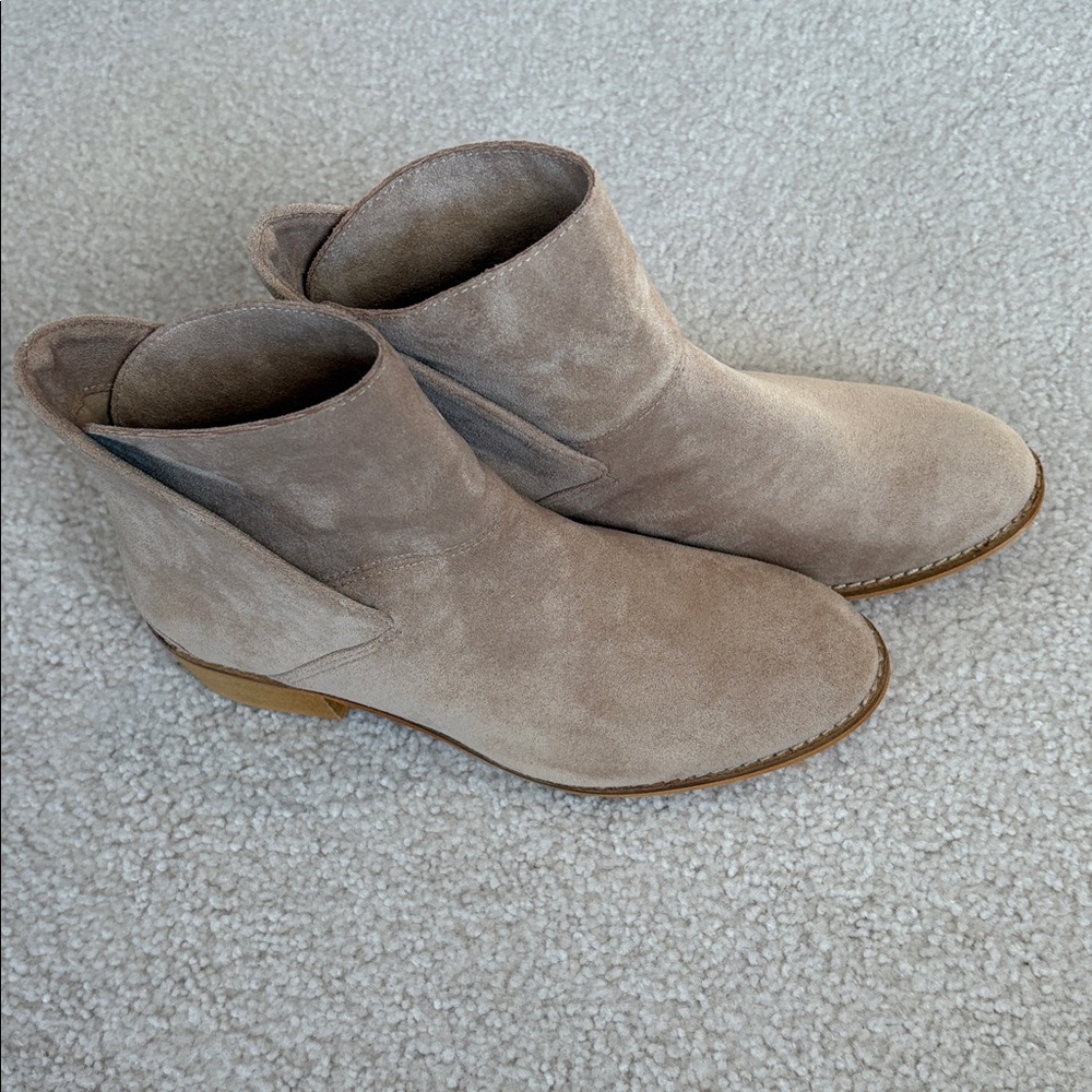 Elegant Beige Ankle Booties